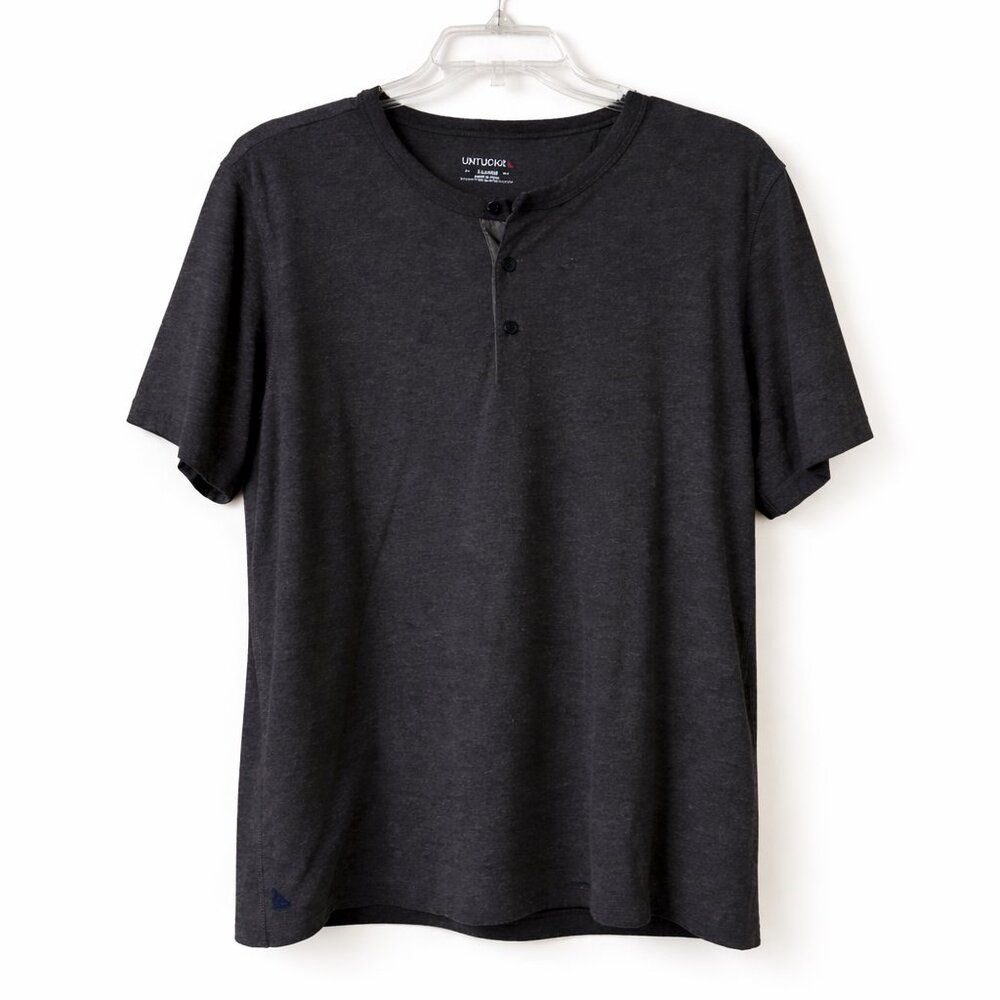 ✨ UNTUCKit Charcoal Gray Short-Sleeve Henley | Men’s XL | EUC ✨